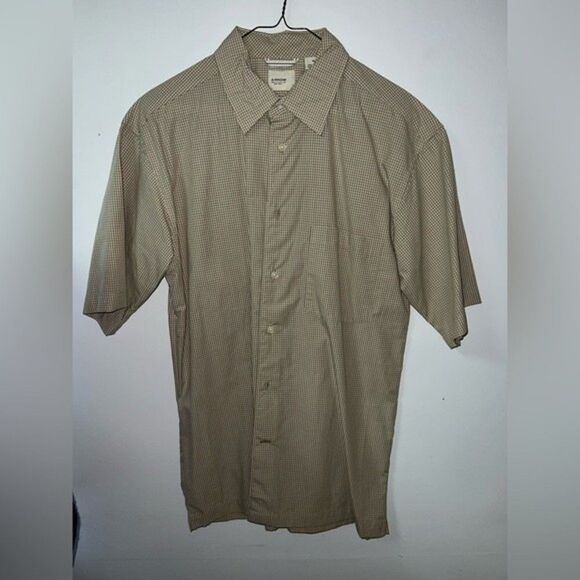 Men's Arrow Short Sleeve Button Down Shirt Sz medium - Picture 1 of 4